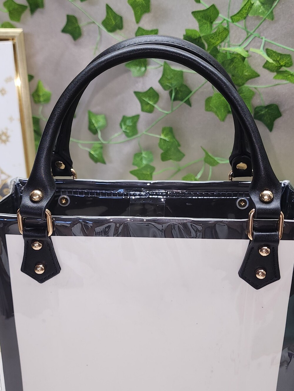 Authentic Gucci Retail Shopping Bag in PVC Tote - Picture 7 of 10